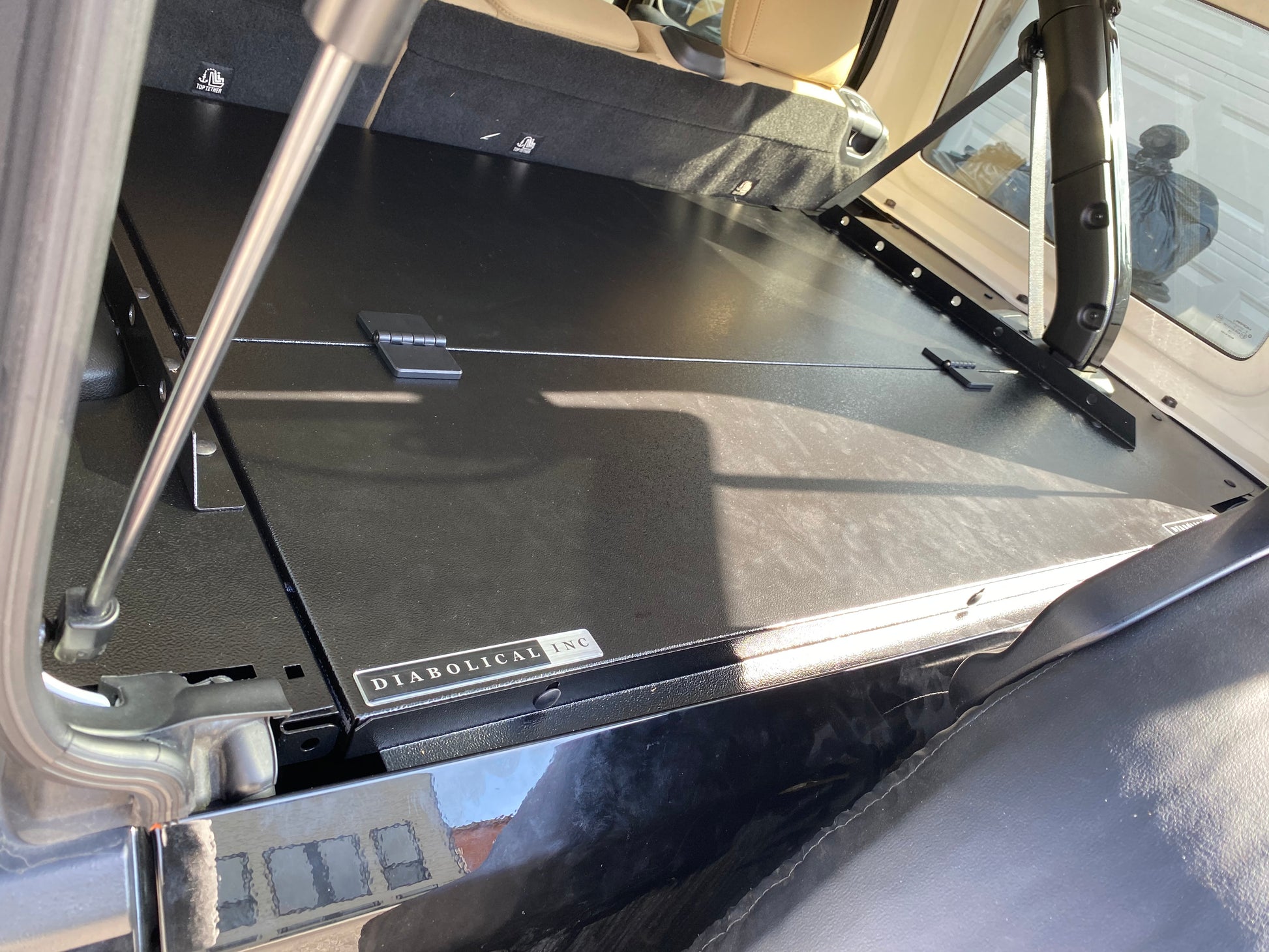 4 Door Jeep Wrangler JKU Cargo Security Enclosure System – Diabolical Inc